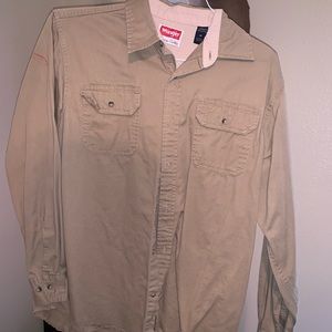 Wrangler long sleeve work button up
